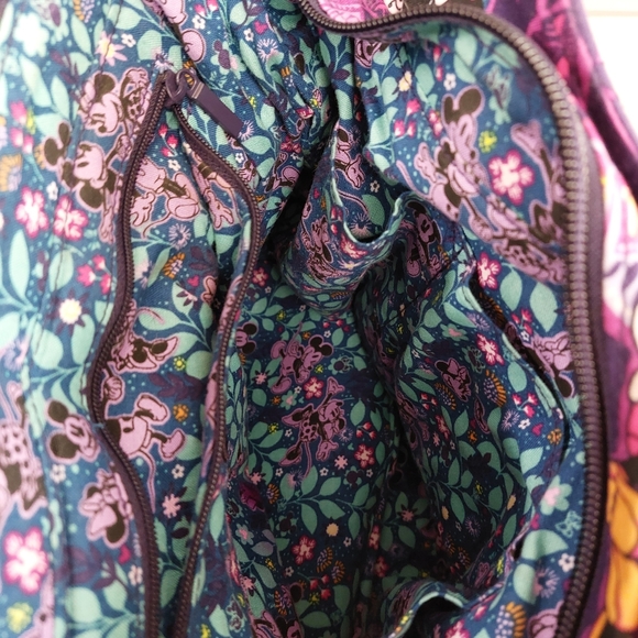 Vera Bradley Disney Flirty Floral Glenna NWOT - Picture 3 of 3
